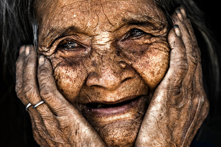 Photo portrait de 103 ans par Réhahn au Vietnam