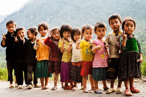 11 enfants Hmong photographiés par Réhahn à Sapa au Vietnam