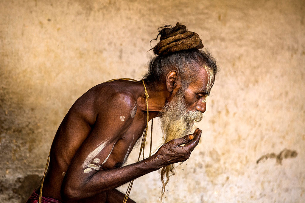 Blessing photo by Réhahn in India 