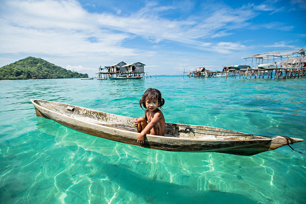 Floating photo by Réhahn - Bajau in Malaysia 