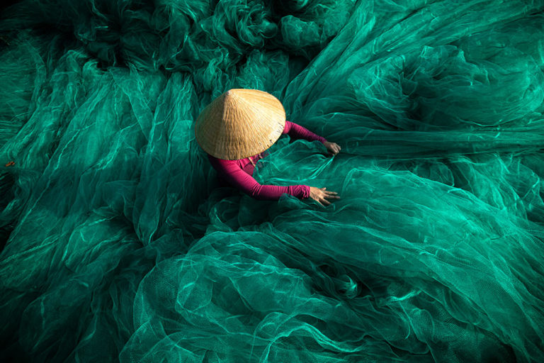 Into the wave II photo by Réhahn - fishing net in Hoi An Vietnam