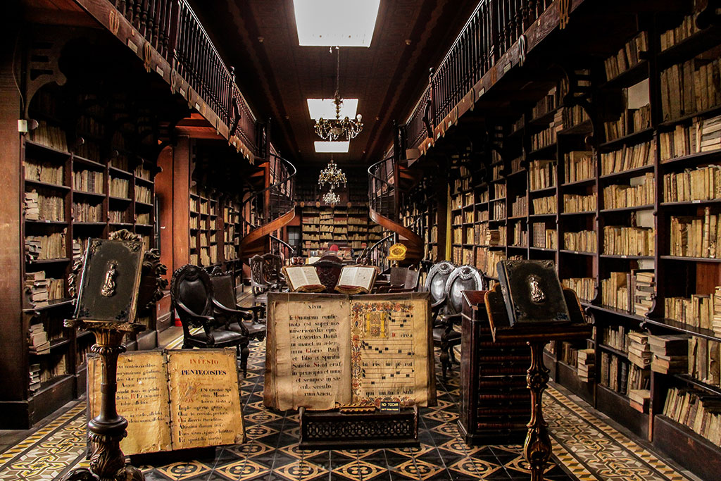 Photo de bibliothèque de Réhahn au Pérou 