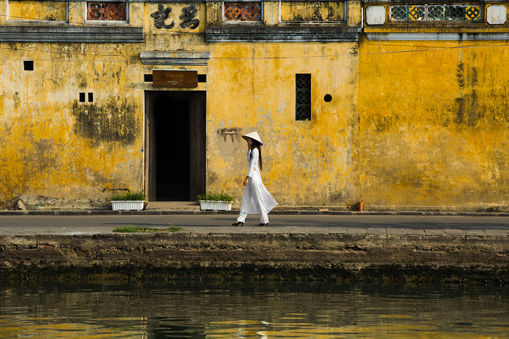 Tradition photo by Réhahn - yellow city Hoi An Vietnam