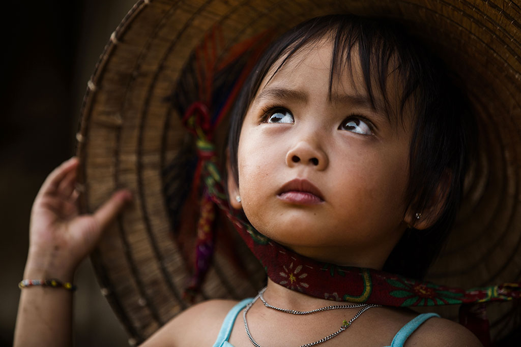 Photo portrait de Tuyet par Réhahn Photography - enfants au Vietnam 