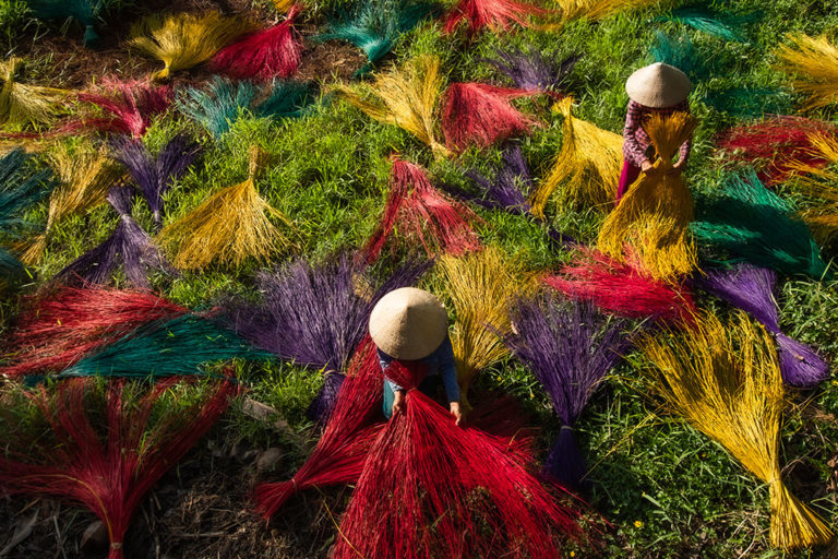 Confett - Drying reeds (Vietnam)
